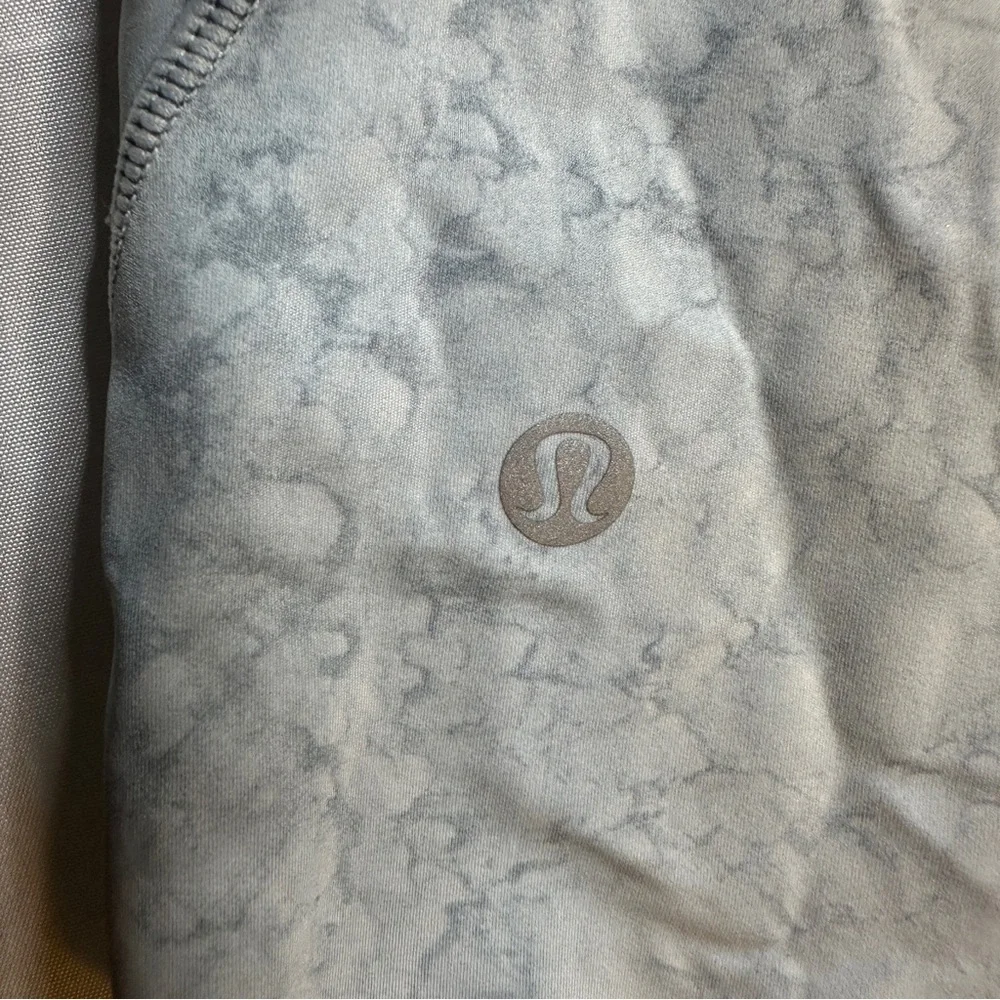 Lululemon Wunder Train High-Rise 10” Shorts | Size 14 Grey Marble Dye Pockets - Picture 3 of 8